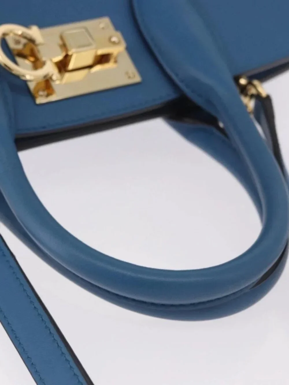 Salvatore Ferragamo Gancini Studio bag Bag Leather 2way Blue Gold Auth ka4871V